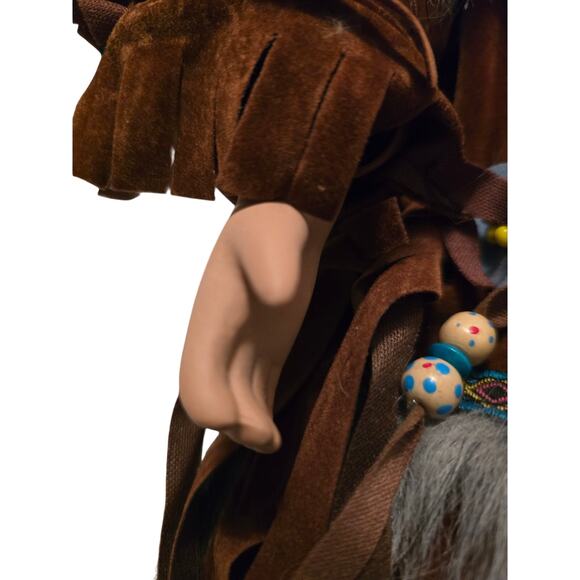 Cathay Collection Native American Indian Porcelain Doll 18 inch - Used/no box - Picture 5 of 7